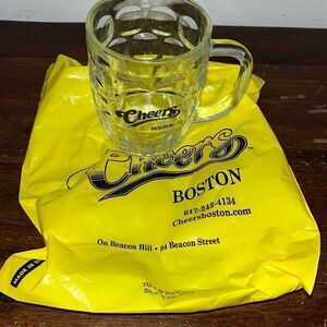 Boston CHEERS TV Show Genuine Big Glass Beer Draft Mug NWOT Bar EXCELLENT w/Bag